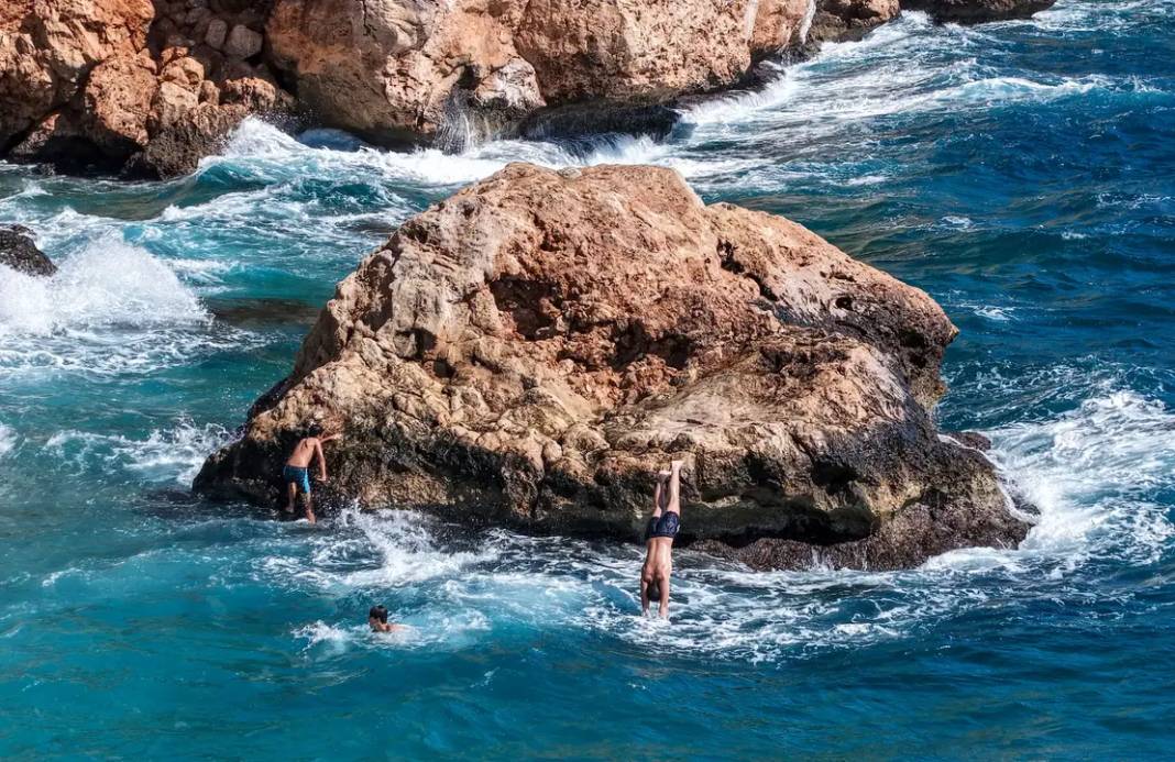 Antalya Yağmurdan Güneşe Çabuk Geçti 5